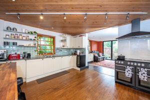 Kitchen- click for photo gallery